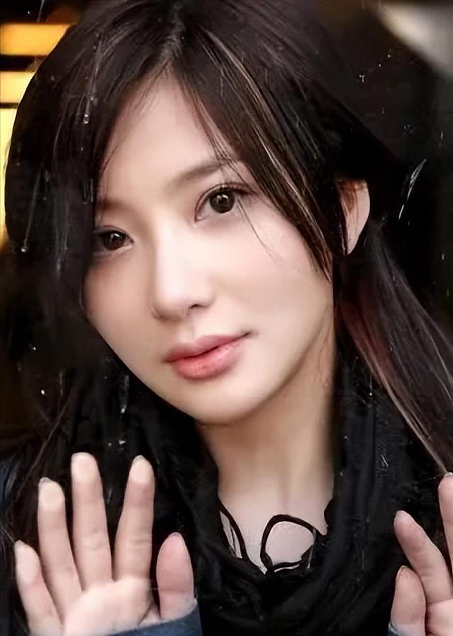 前段时间传闻熊乃瑾和王宝强有恋情,有点难以置信.