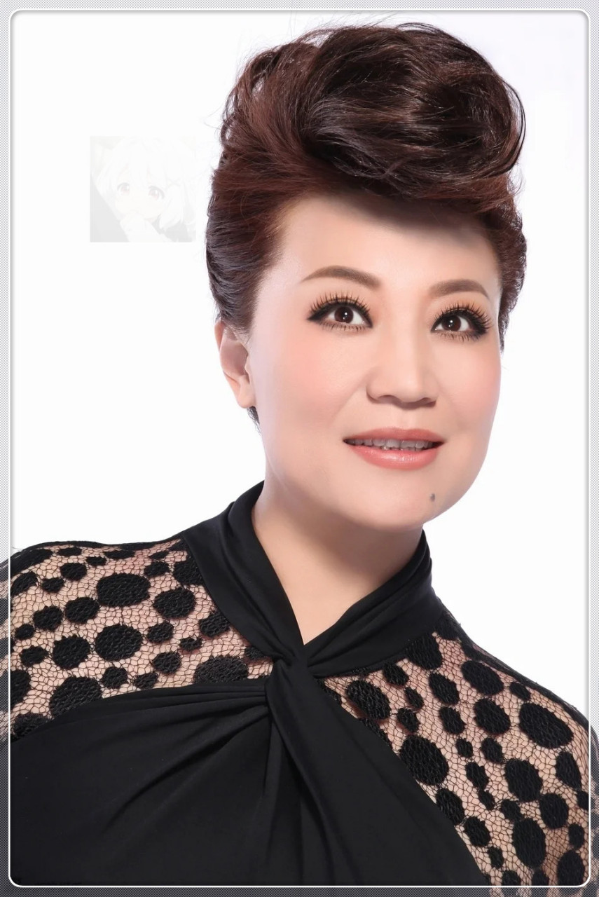 小香玉和王为念的故事让人唏嘘不已,他们曾经浪漫而炙热的婚姻最终以