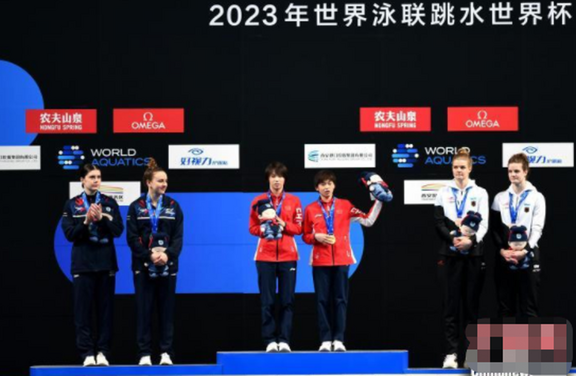 陈芋汐/全红婵组合夺2023跳水世界杯首金 2023年世界泳联跳水世界杯首