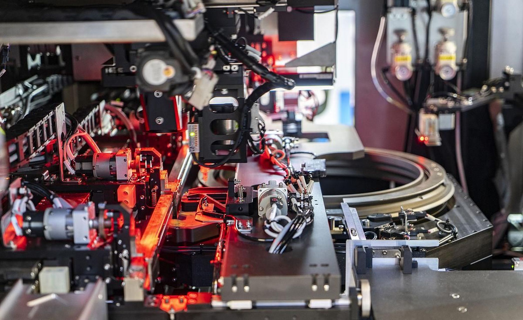 3月31日,日本表示计划限制23种半导体制造设备的出口,虽然该决定并没