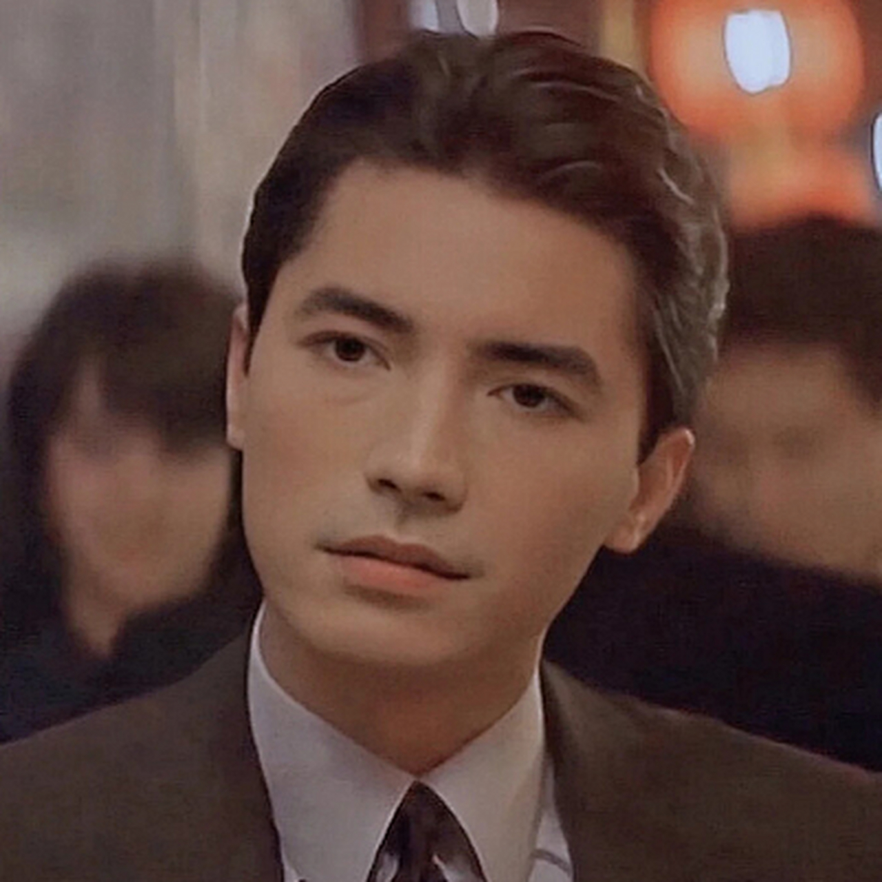 "人们习惯满怀心事,  却又欲言又止."#宝藏作者创作企划3