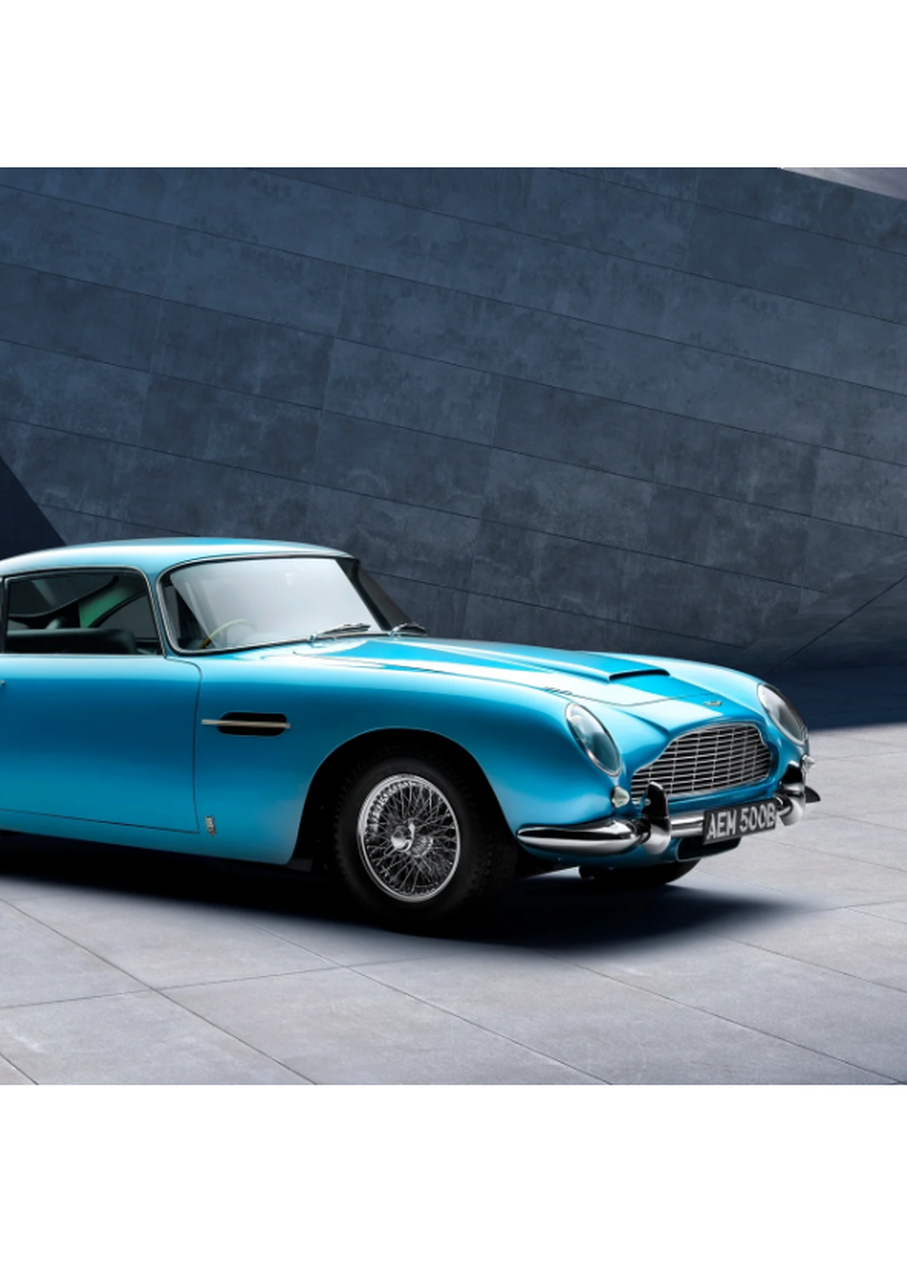 今天聊聊阿斯顿马丁db5,这款经典豪车让人心动不已!