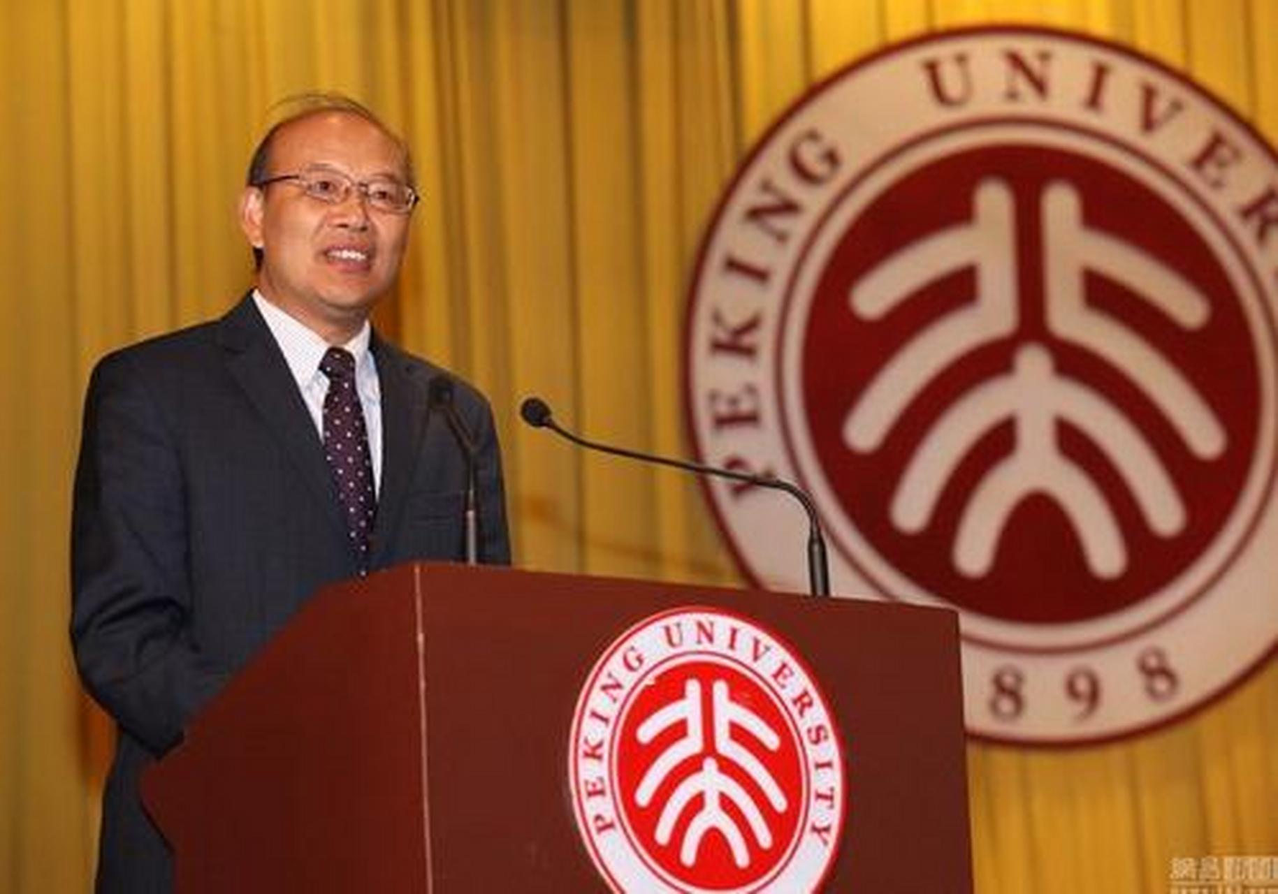 北大校长王恩哥给学生的十句话,有人说是鸡汤,这碗鸡汤你敢喝么?