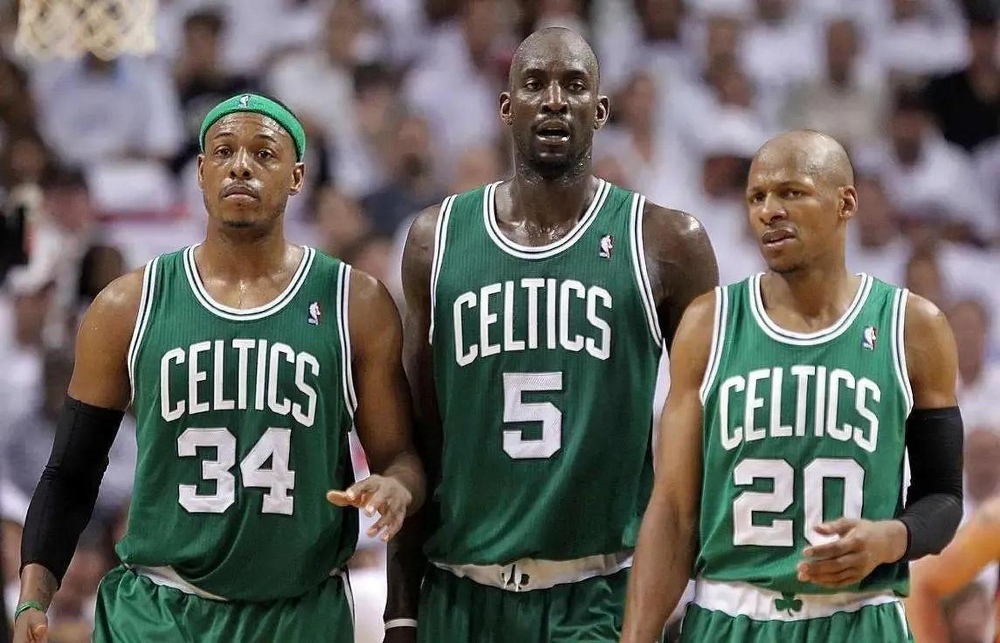 "狼王"加内特凯尔特人生涯主要数据以及荣誉一览            效力赛季