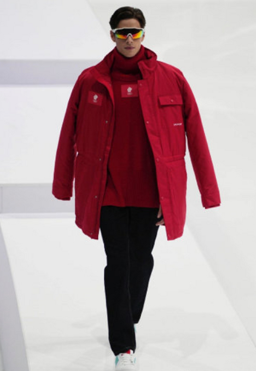 中国的冬奥领奖服由艺术家叶锦添先生亲自设计操刀,以汉字"中"为灵感