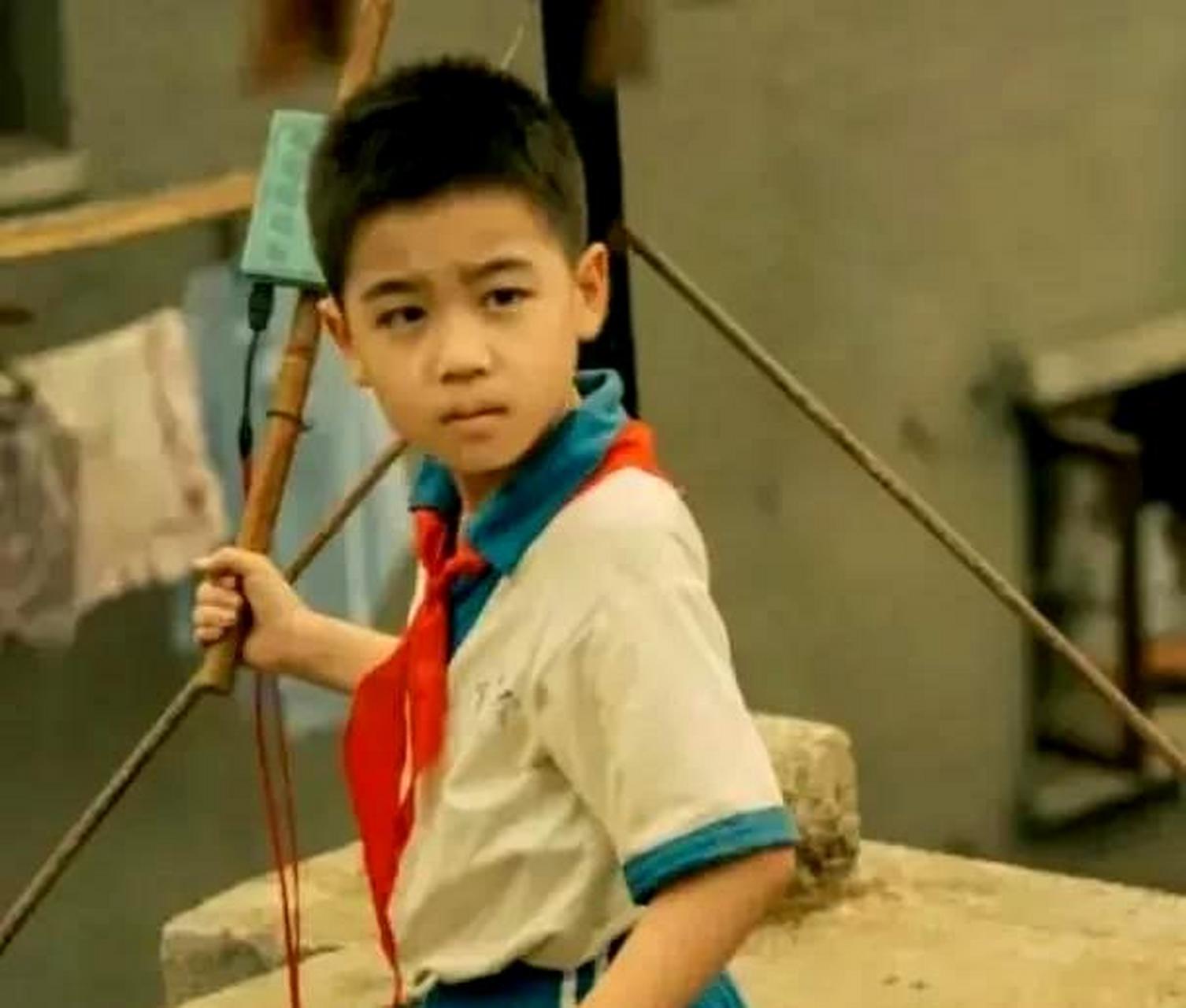 《庆余年》的导演真的很会找人啊,因为张若昀小时候的照片和韩昊霖长