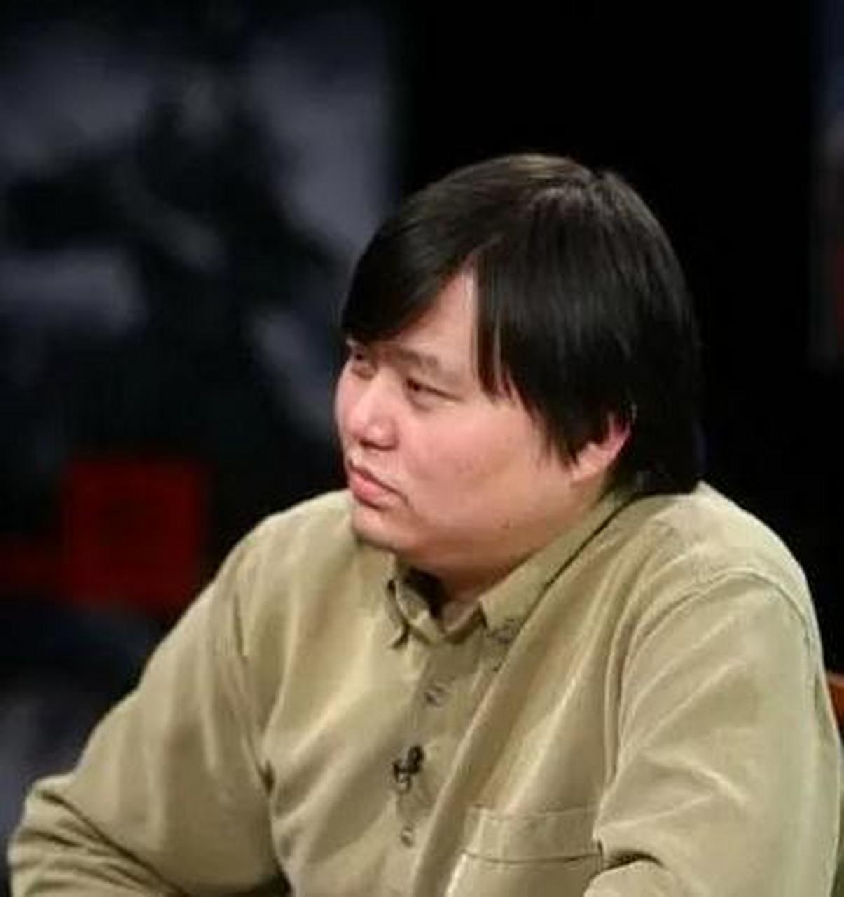 "更令人意外的是没过几年,一纸调令就将石悦从顺德调至了北京.