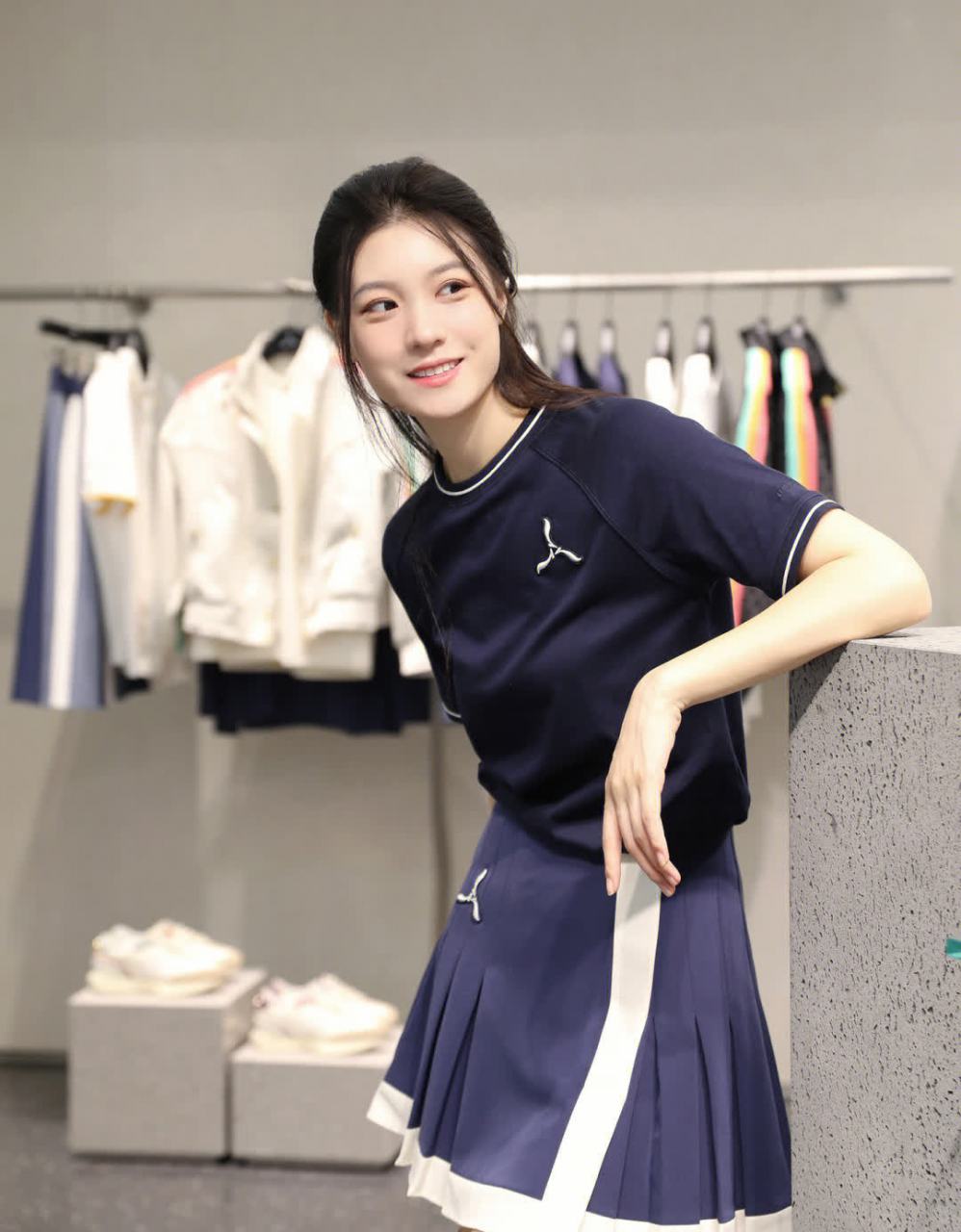 李宁1990女孩|||大人不做选择~   我想要优雅又时尚     造型1   奶油