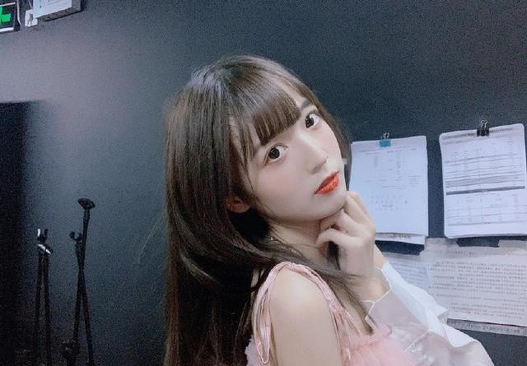 美女gnz48-方琪迷人美照欣赏,好看啊