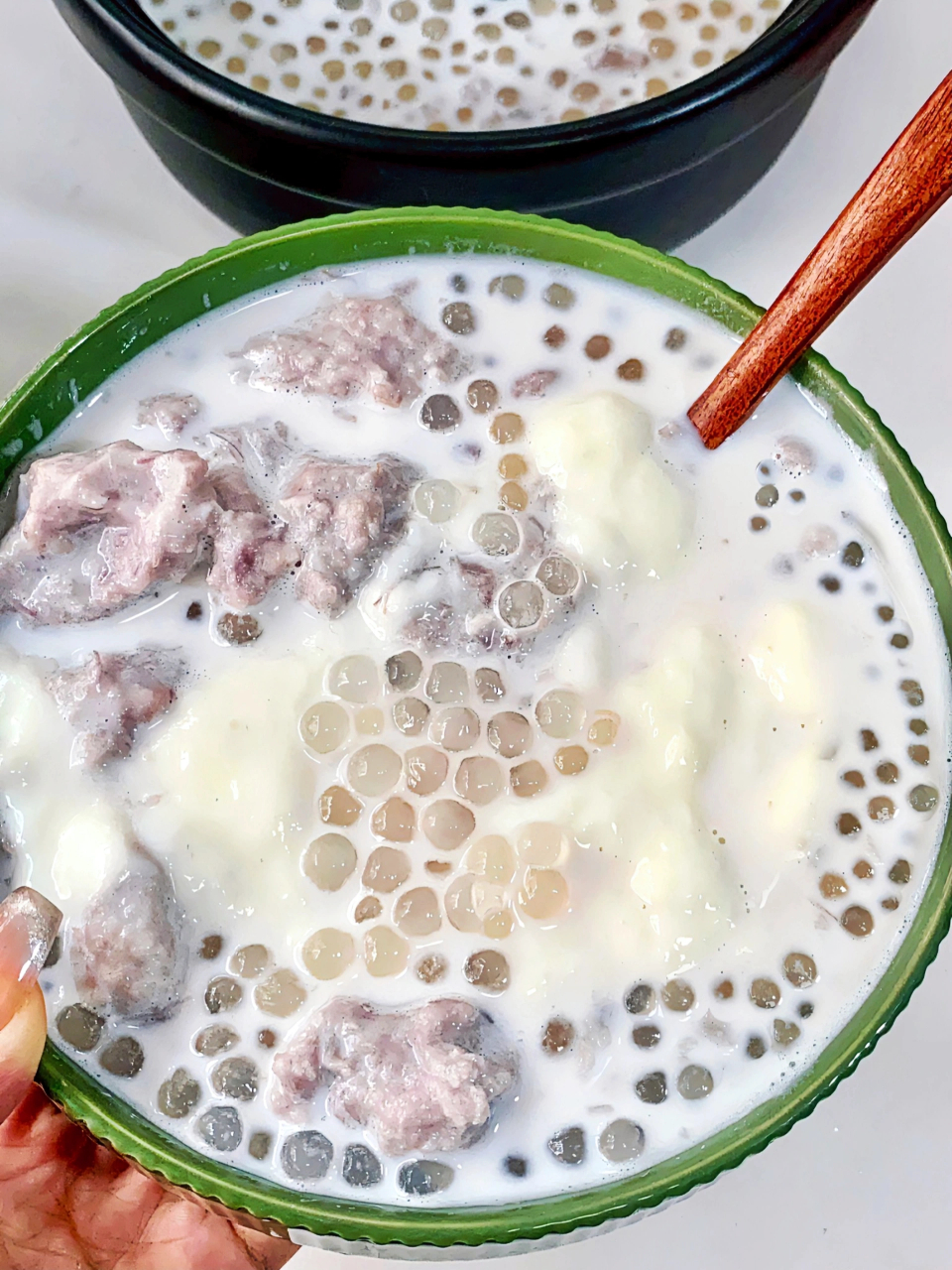 还有超赞的颗粒感 糯叽叽的芋头和麻薯93配上香香甜甜的椰汁西米露