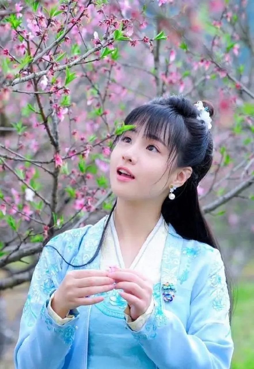 蒋佳恩演的方一勺一直都是我心里的白月光,不仅长得很萌,对相公很好