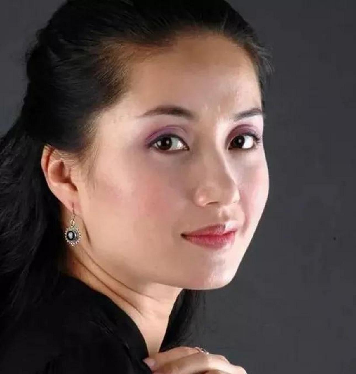 王乙竹,10张精美的照片