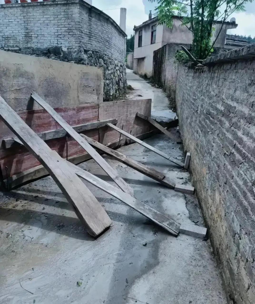 这事做的不地道了吧?也不怕人笑话? #百家号星火计划# #趣图搞笑