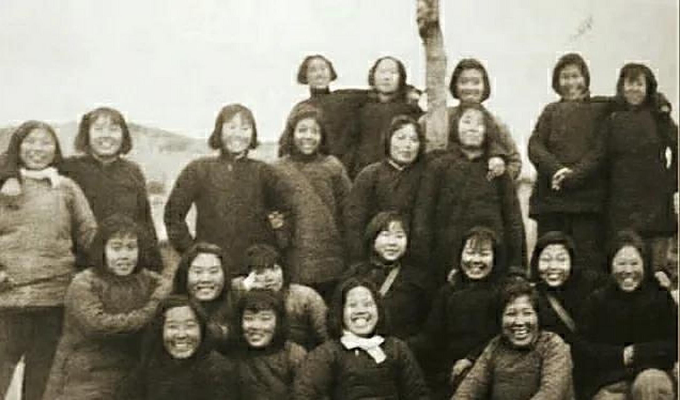【抗战老照片:冀中九分区妇救会女干部 冀中军区西迄平汉路,东至津