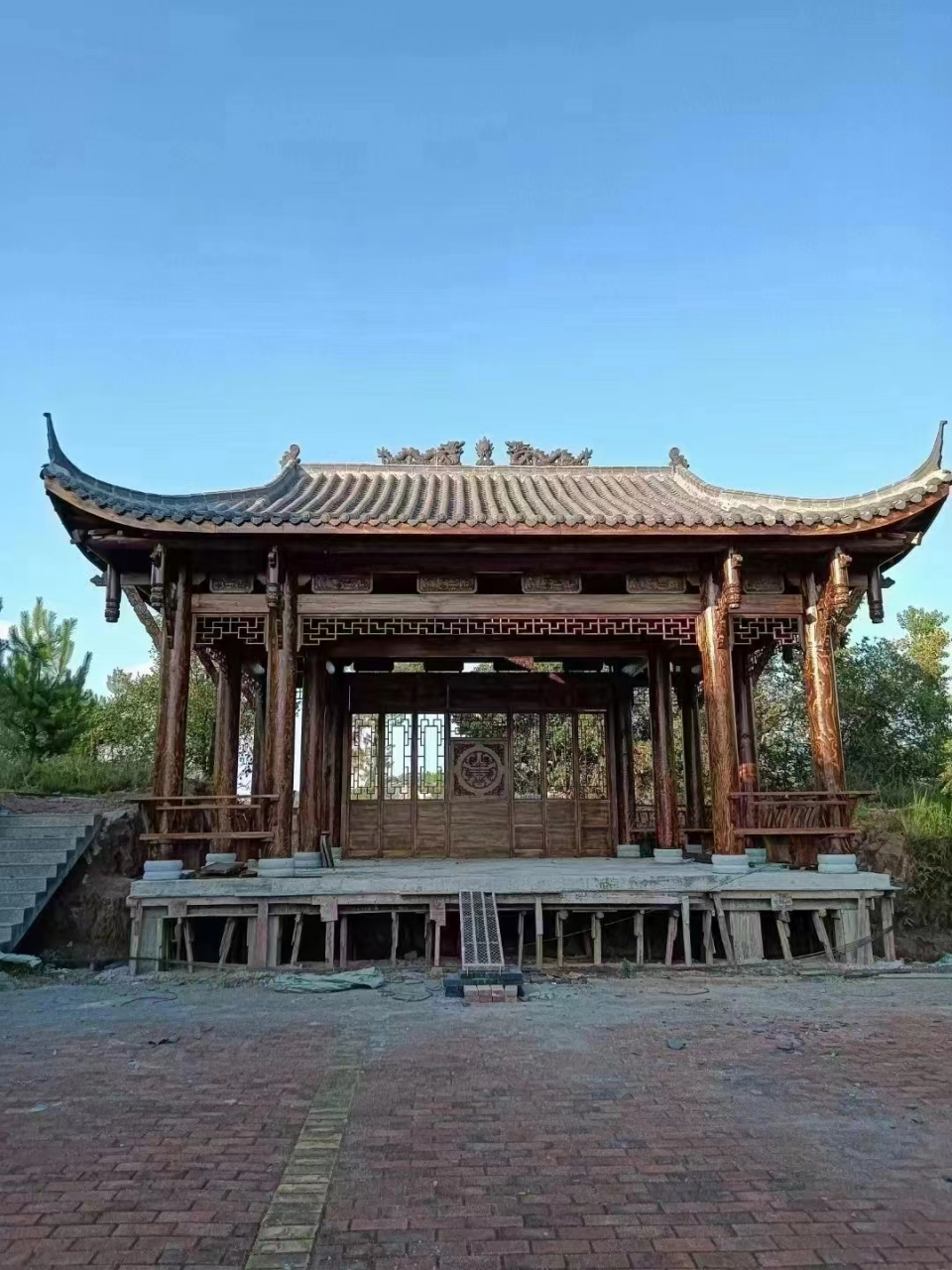 江西南城旺顺古典工艺家具有限公司是一家古建筑户外凉亭生产企业.