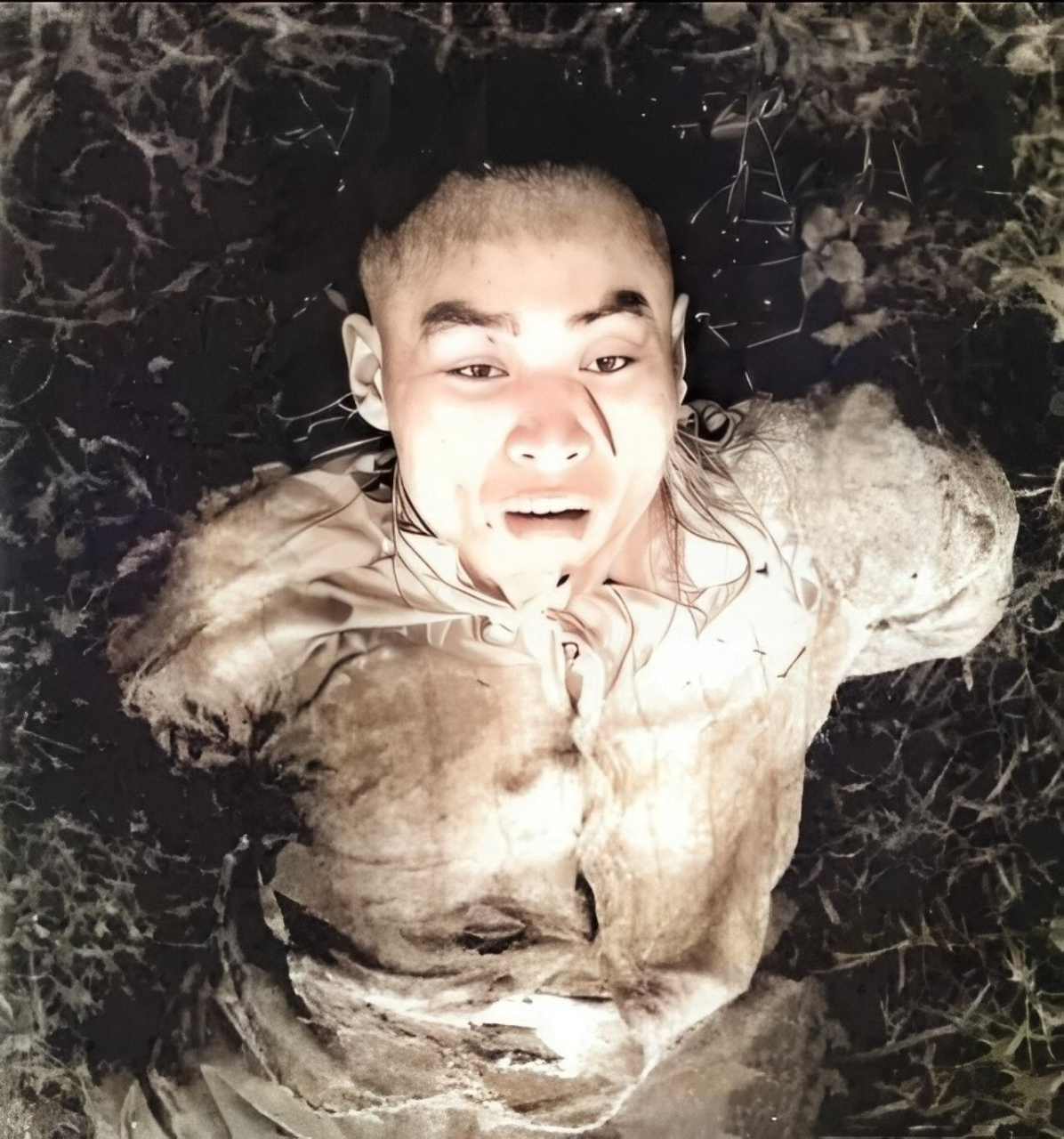 1950年,英雄聂曦,在台北马场町英勇就义后的照片.