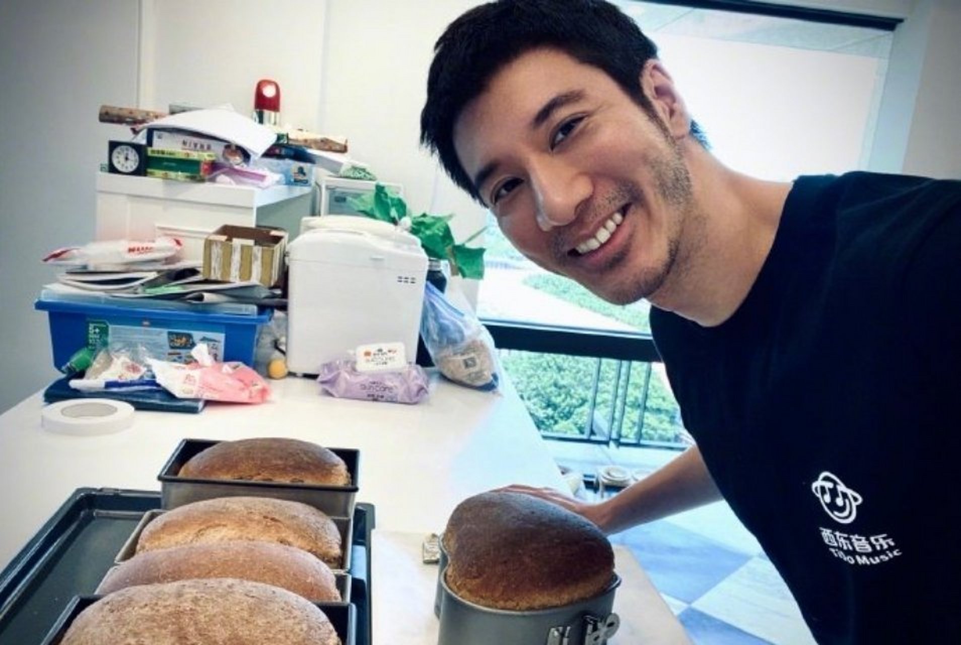 【王力宏脏辫络腮胡】5月16日晚,王力宏在个人社交平台上分享了自己