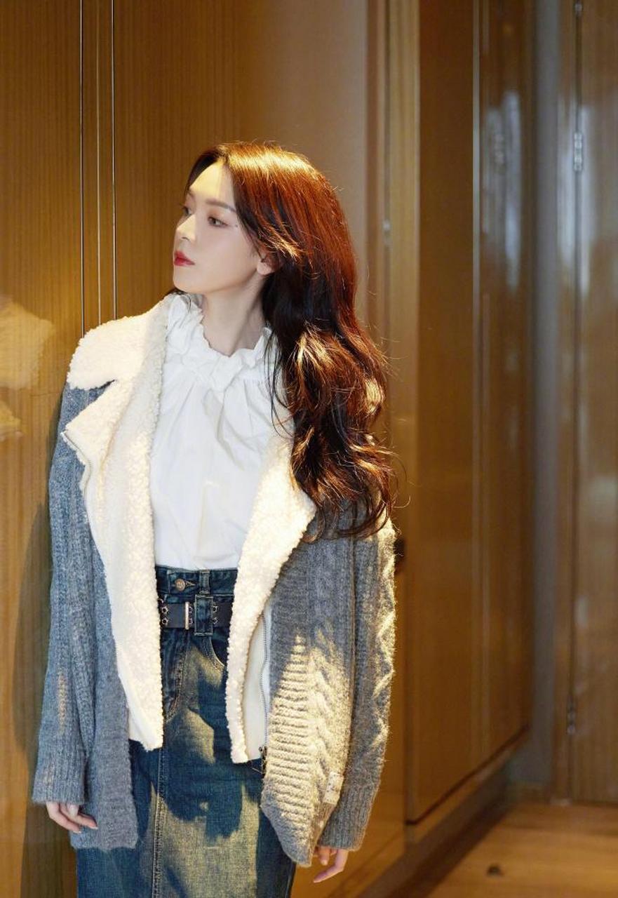 徐cake清纯不失性感的童颜少女图集