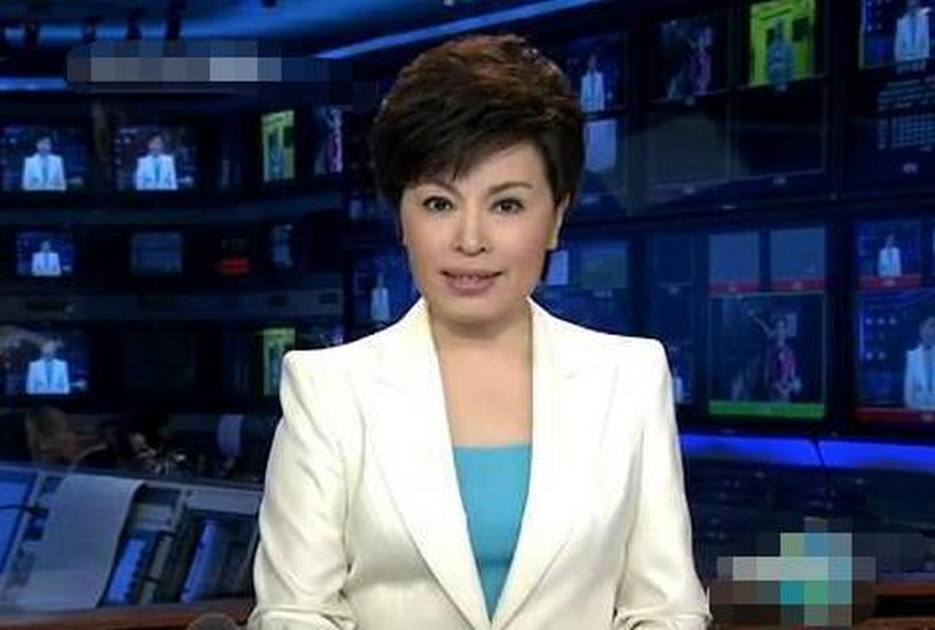 央视著名主播李瑞英,儿子坠楼时依旧坚守岗位,强忍担心直播新闻 由于