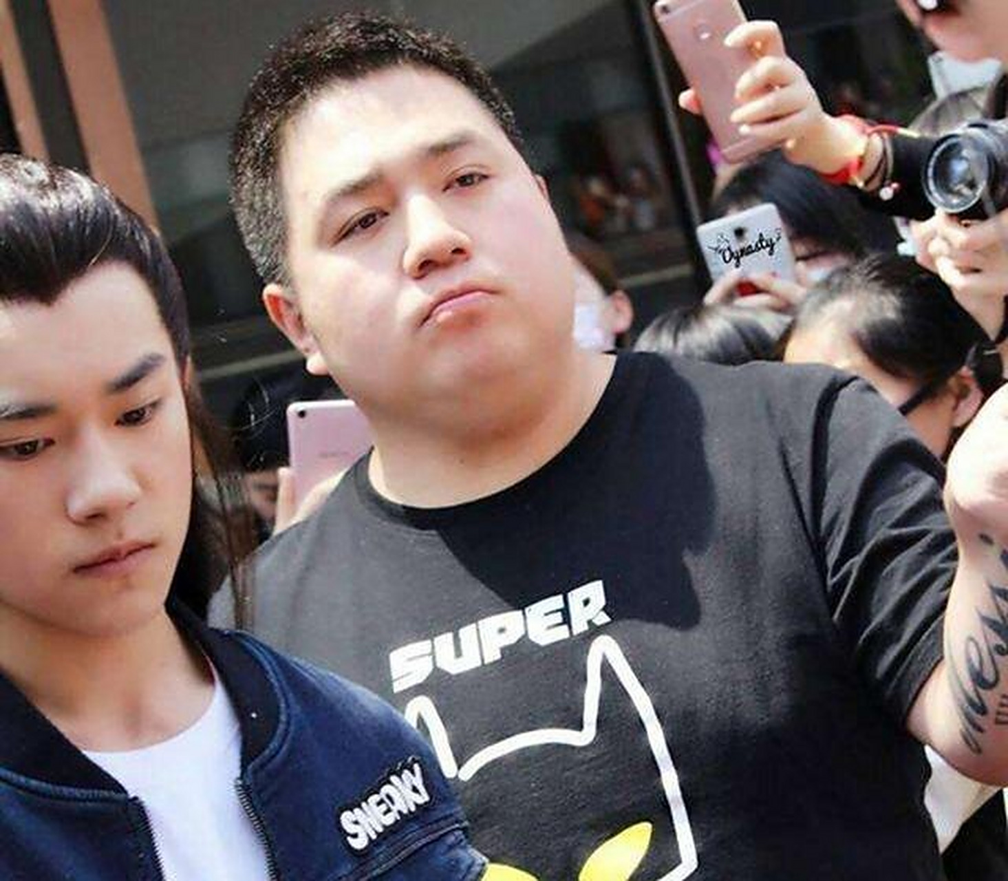 易烊千玺1109事件相信大家都听过,那时候还是个14岁的小孩子,这件事