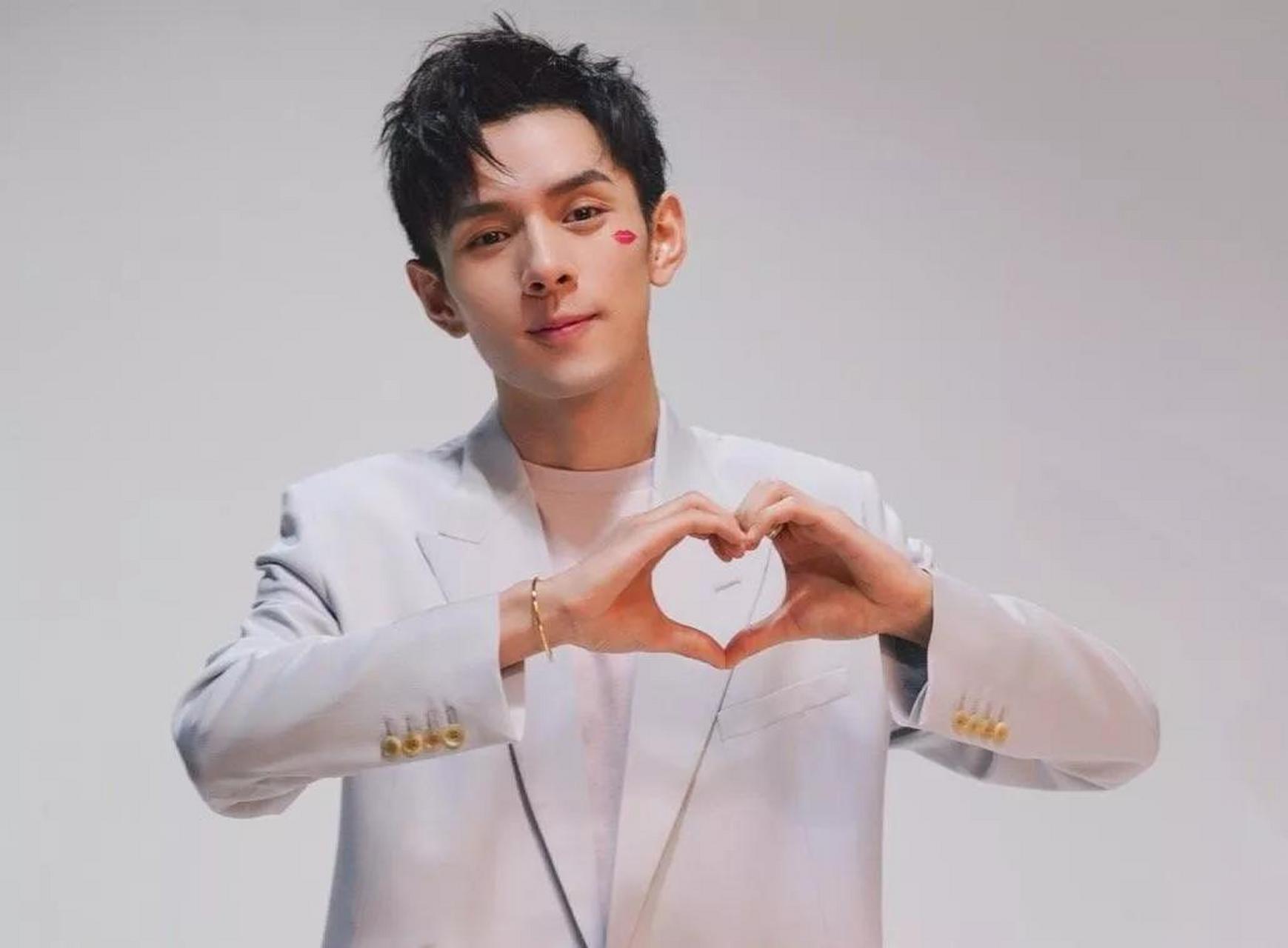 我不允许你不吃饭,人是铁饭是钢,身体是革命的本钱,我不想你死我前头!