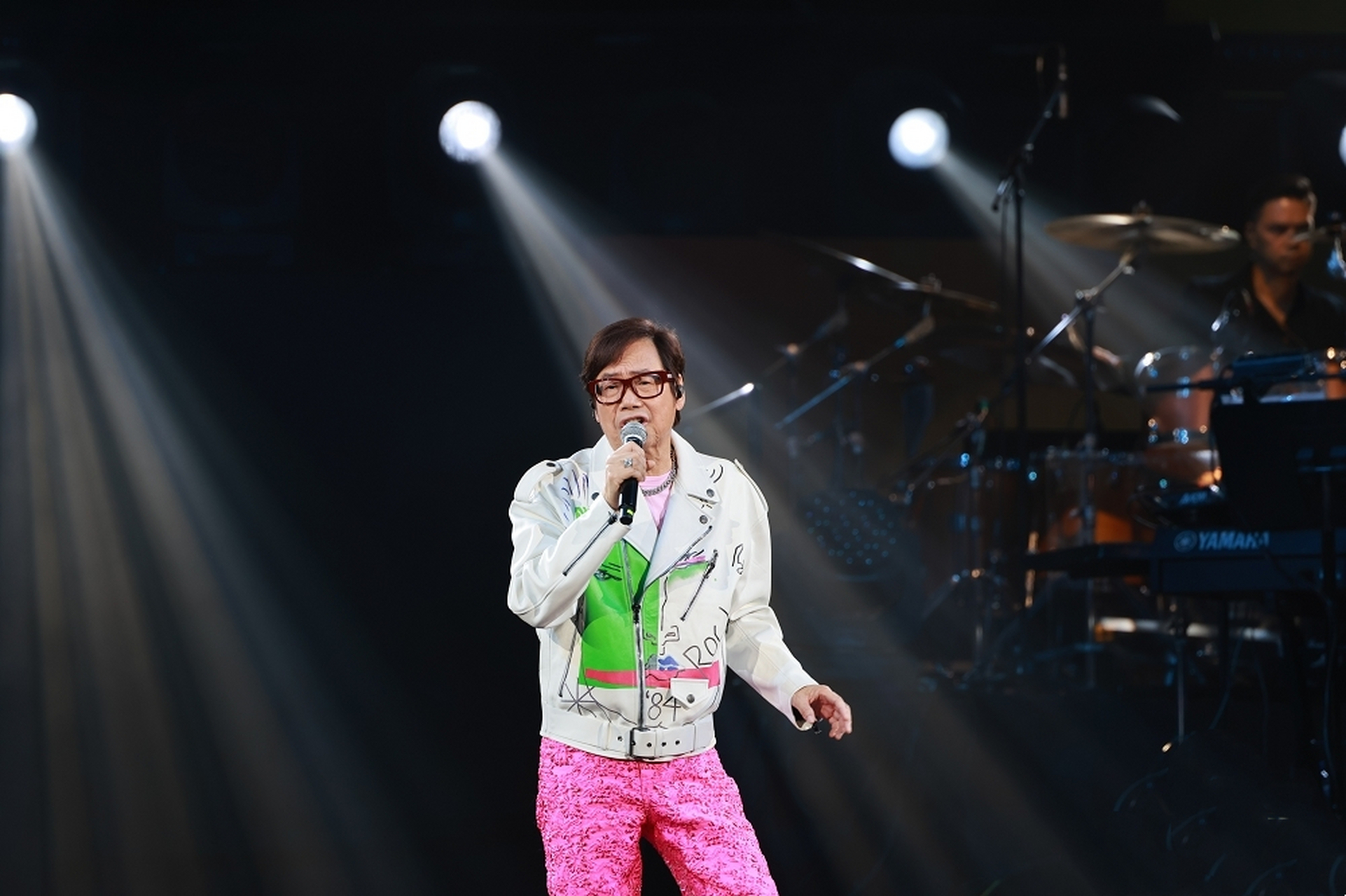 谭咏麟和钟镇涛等五人组成的乐队——温拿乐队,今年为乐队成立第50