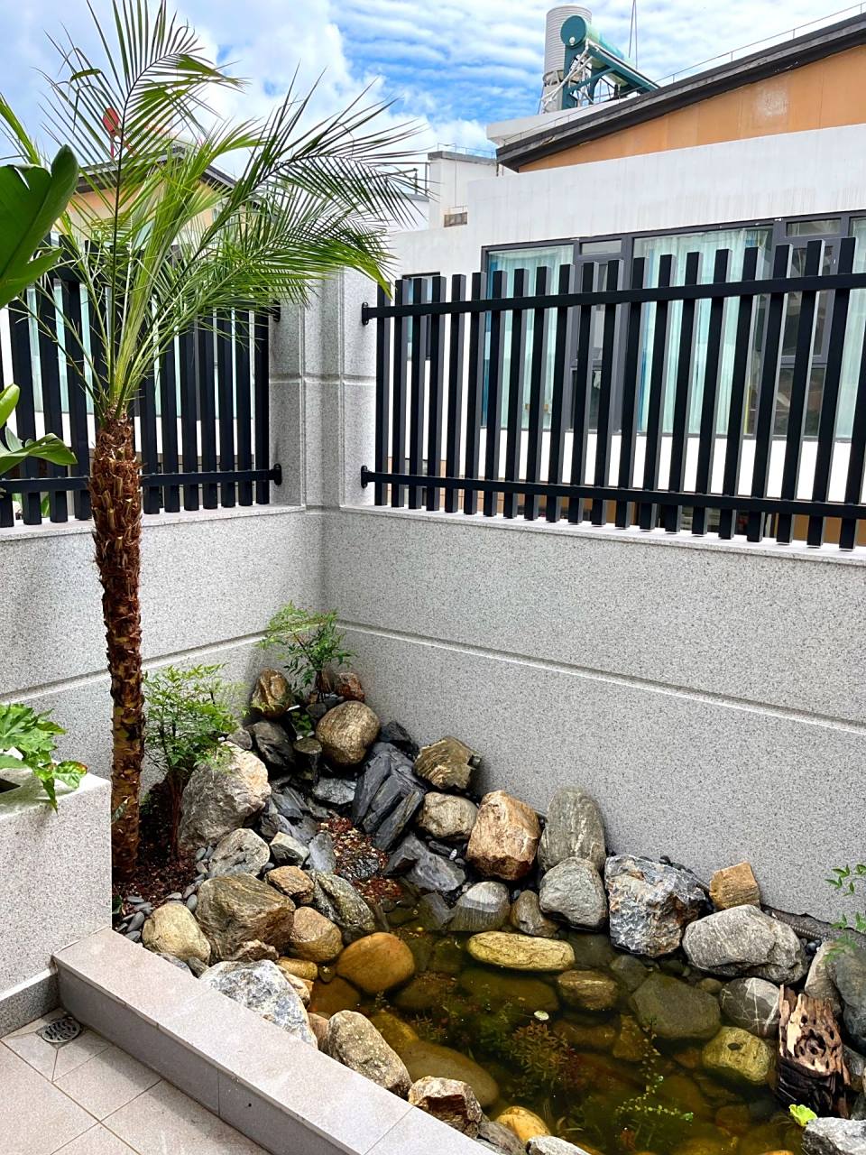 大概每个有院子的人都会有鱼池的情结吧?