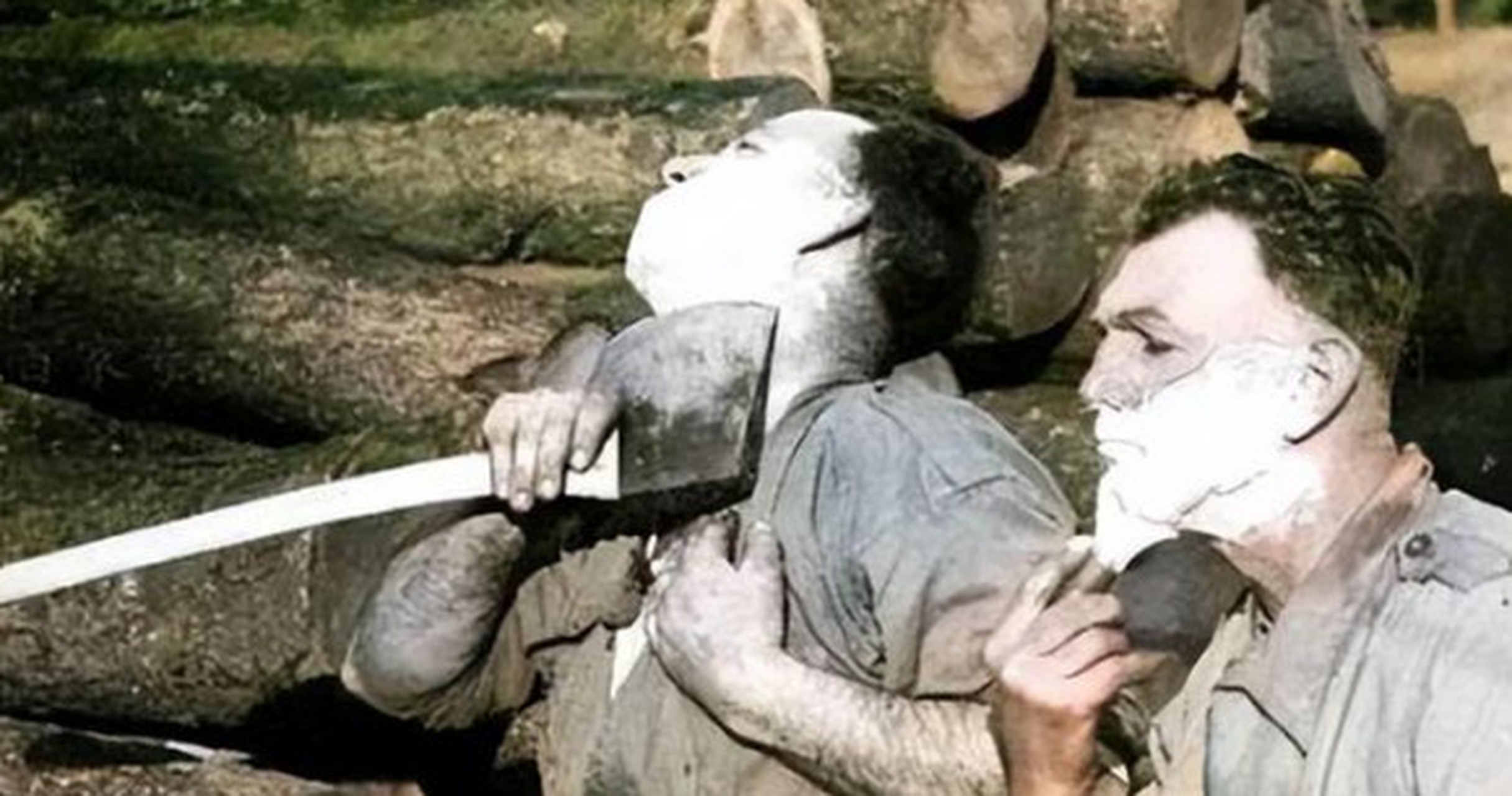 两位精致的澳大利亚士兵,拍摄于1941年的二战期间.
