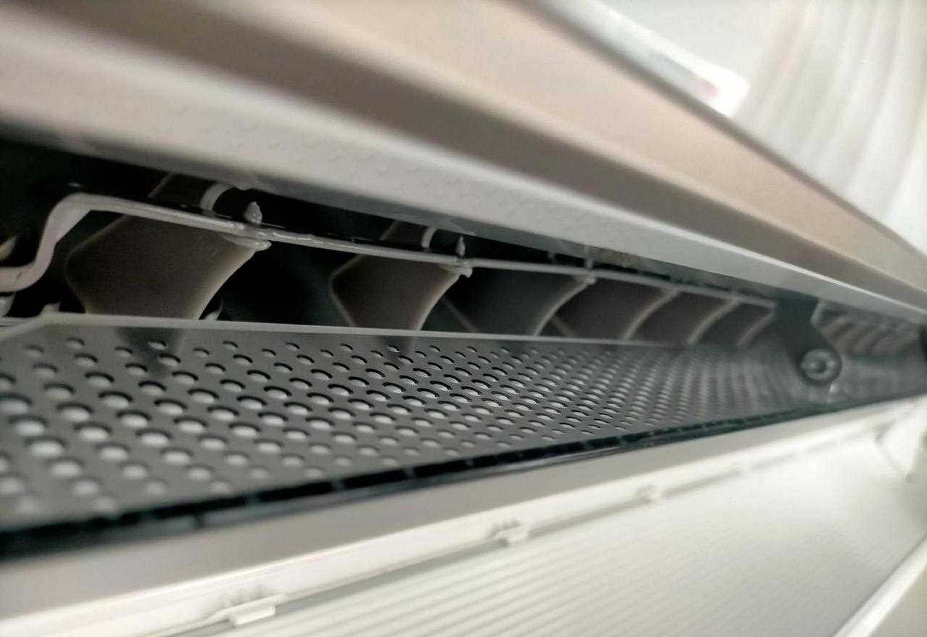 [骷髅] 今天去保定市玉兰湾小区的客户家做除甲醛看到的,现在的空调