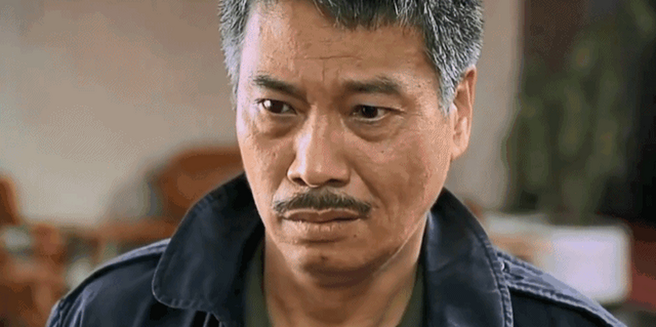 吴孟达的生活历程是如此的艰辛,他所得到的微薄收入甚至让他不得不