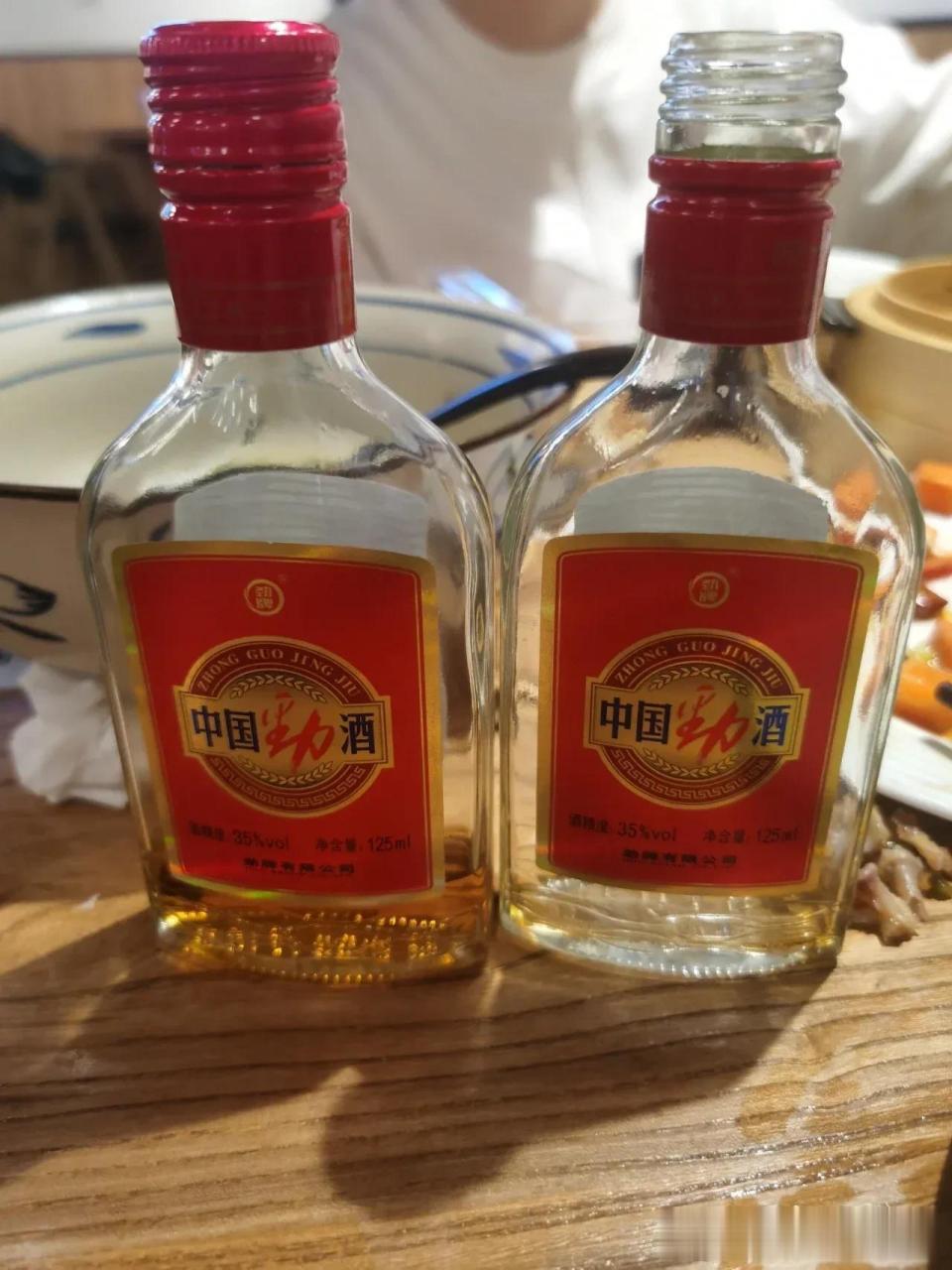 劲酒和白酒哪个容易醉，劲酒和白酒