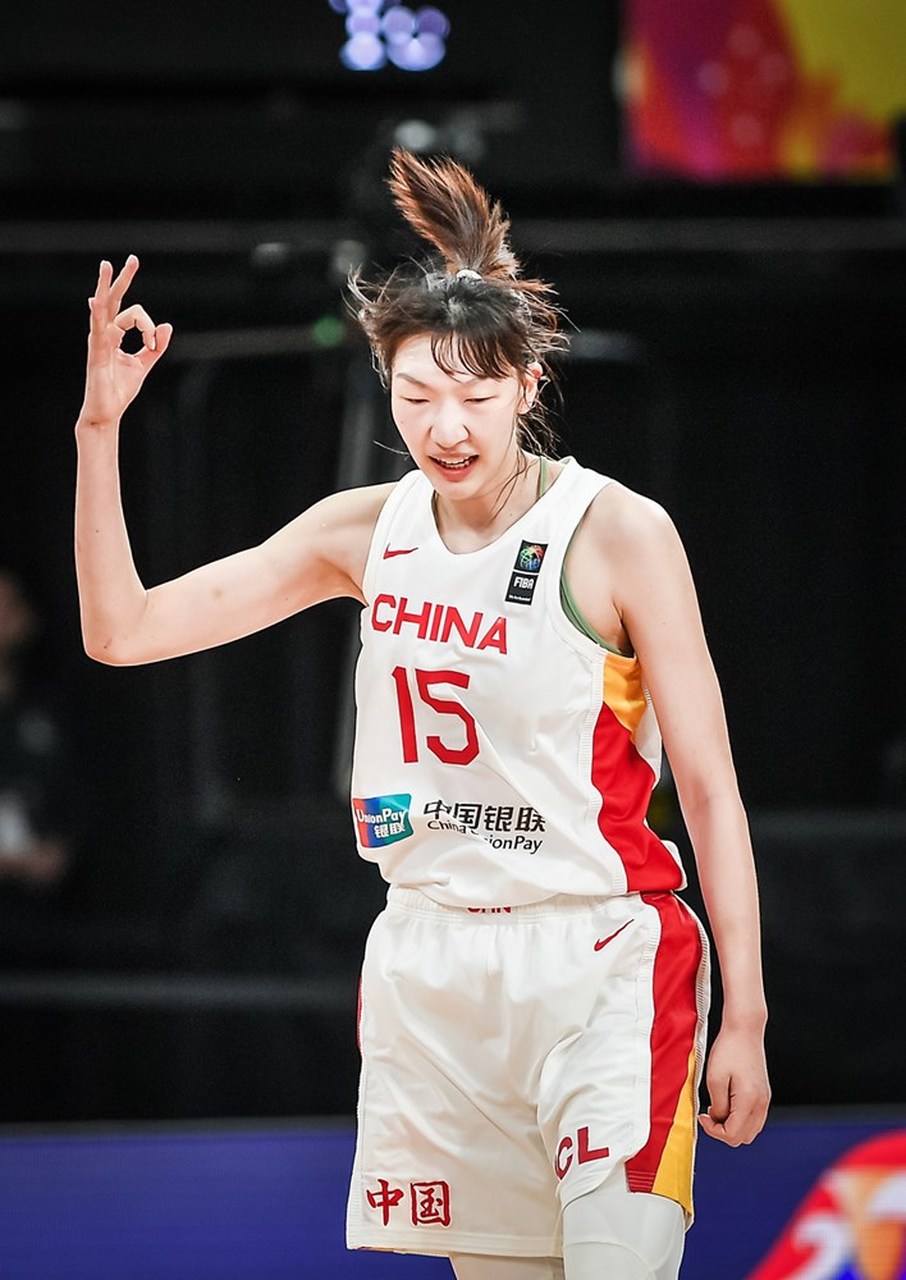 决赛碰上日本队,真正的硬仗,郑薇要做好夺冠的准备啊. #中国女篮