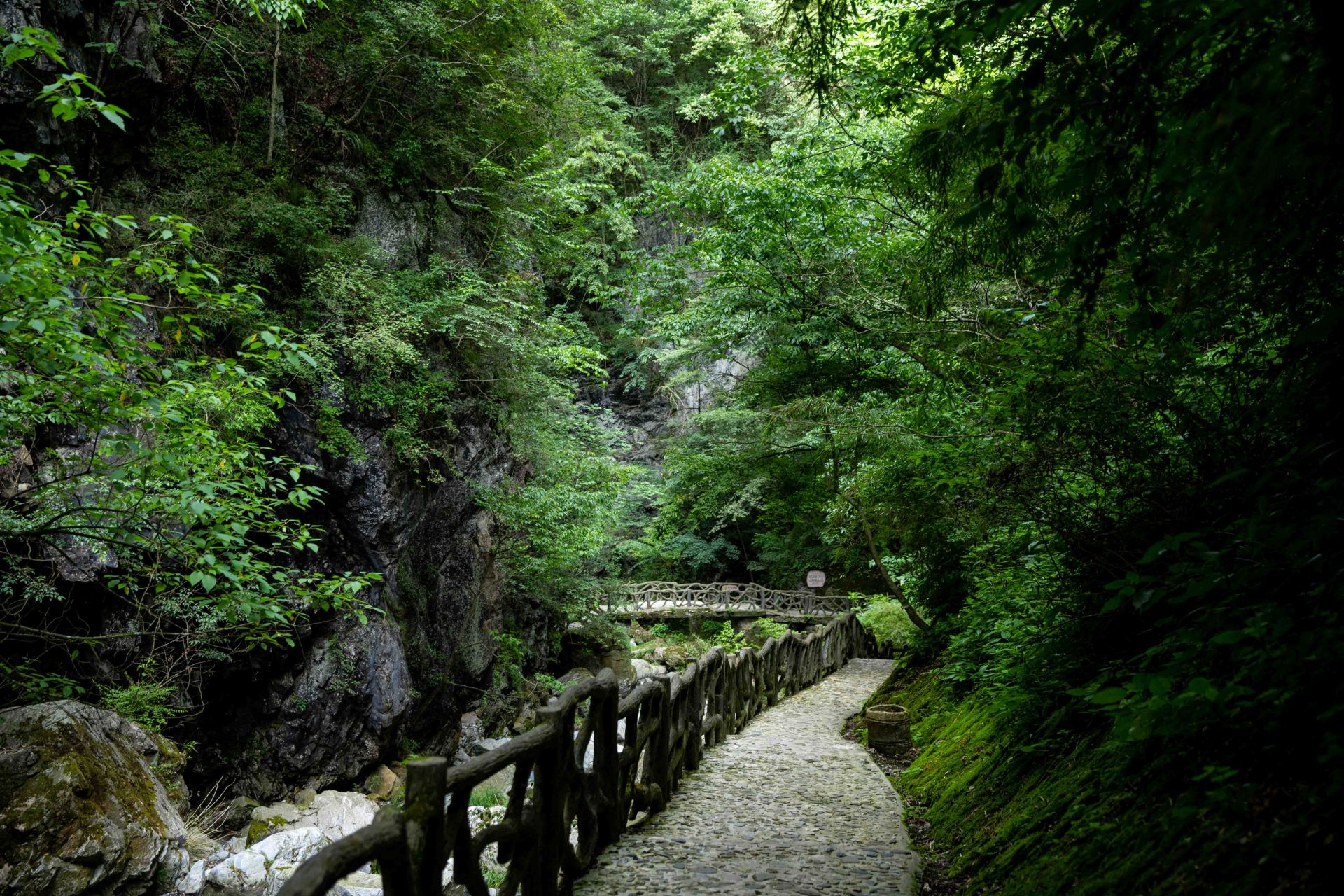 北京野人谷景区在哪里图片