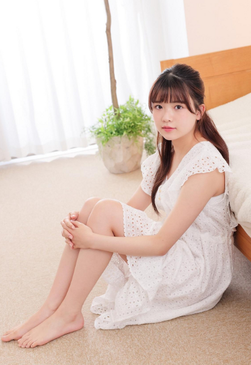 今泉真央日系甜美摄影写真