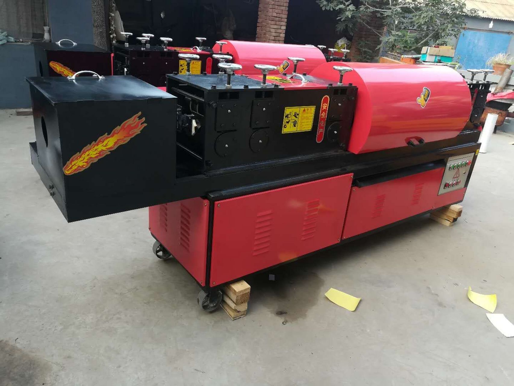 机械速度快马力高φ48mm51mm的钢管运行平稳,噪音低,底部