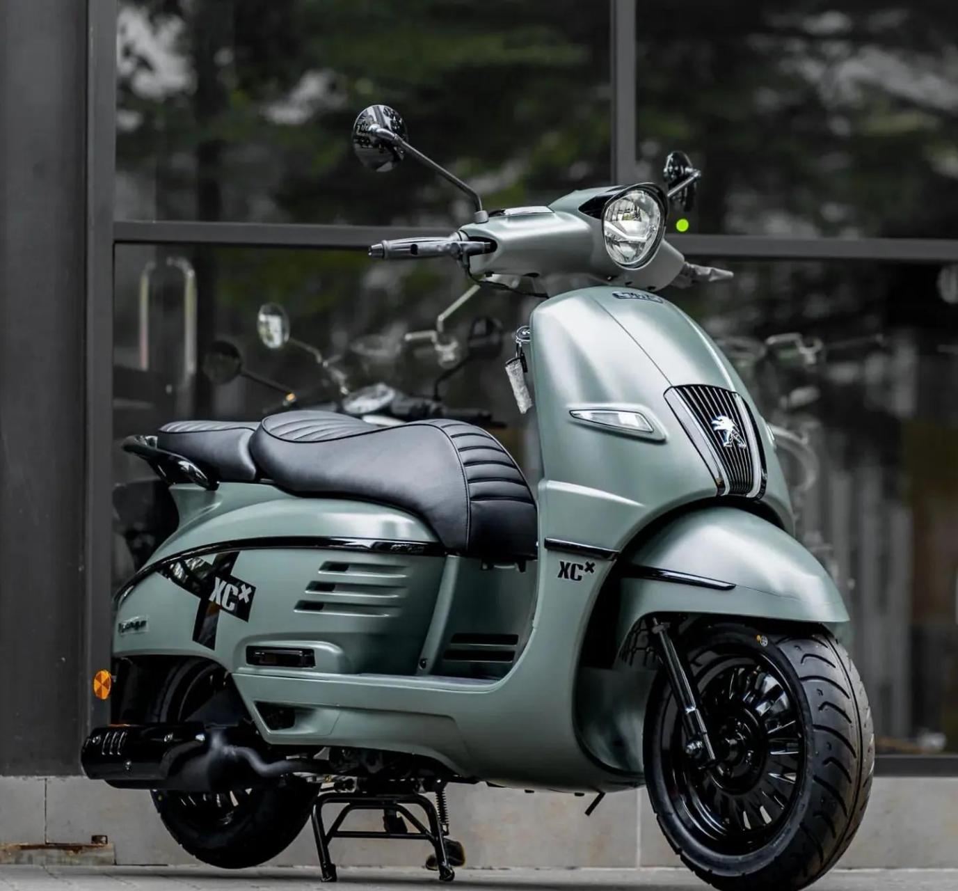 标致姜戈150#标致# #法系车# #摩托车# #姜戈150