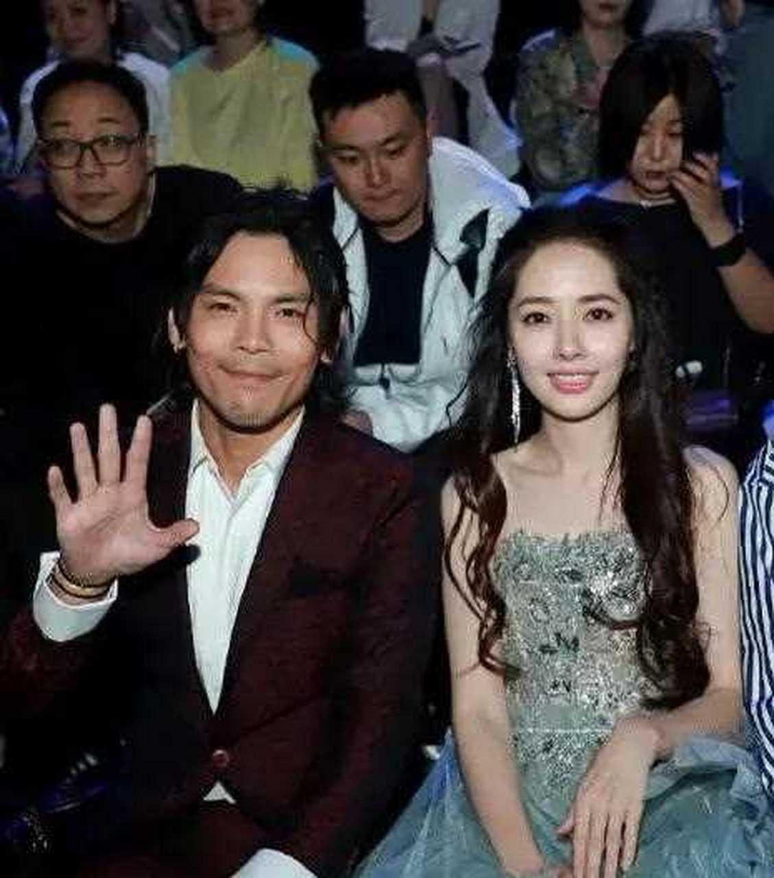 [再见] 美女与野兽终究是童话,江小宴直播爆料向佐