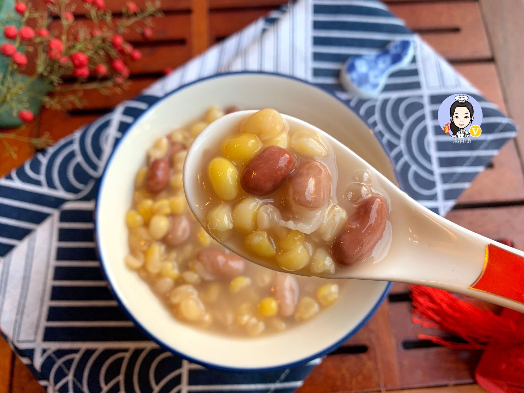 应该会对大碴粥印象深刻,东北特色的大碴粥,里面有东北独特的粘玉米大