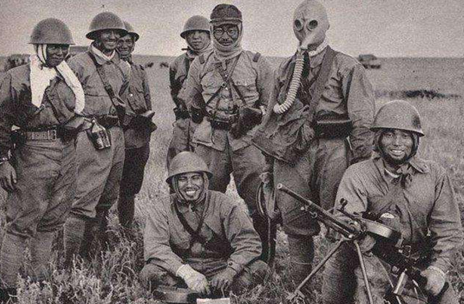 武汉会战国军共投入50个军,一个军2万多人,总兵力已经超过百万,日军