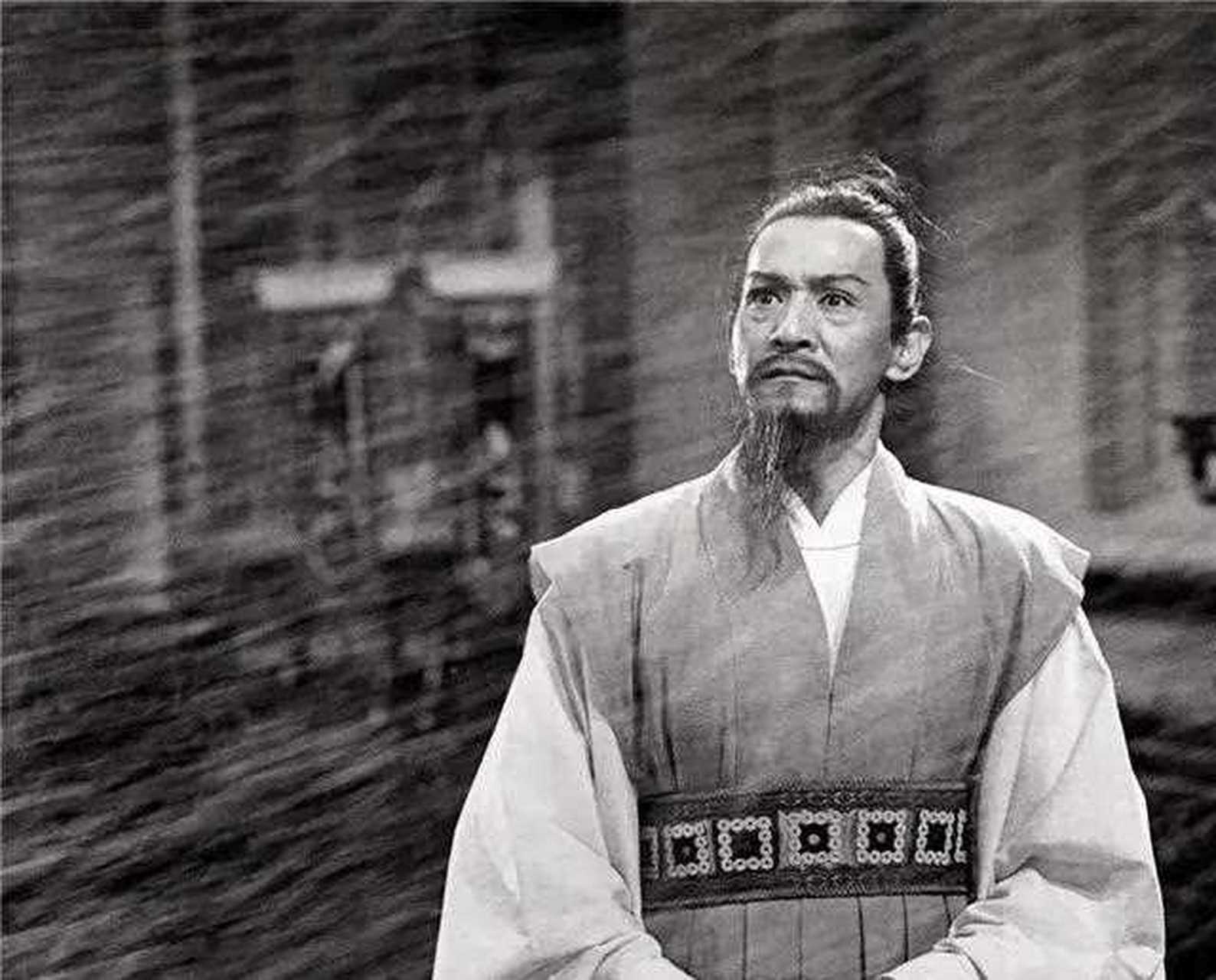 1977年在香港上映的《屈原》,是文革后引进的第一部港片,影片由鲍方