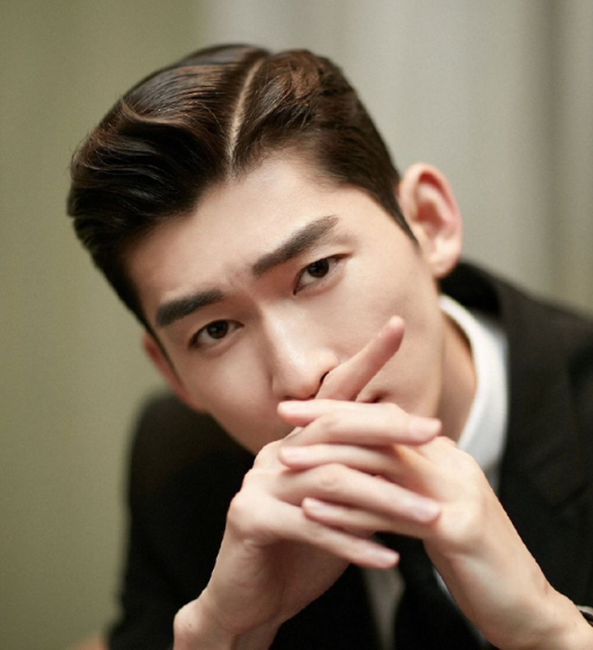 张翰否认和高文君恋情,还原两人聚餐全程视频,原来名花