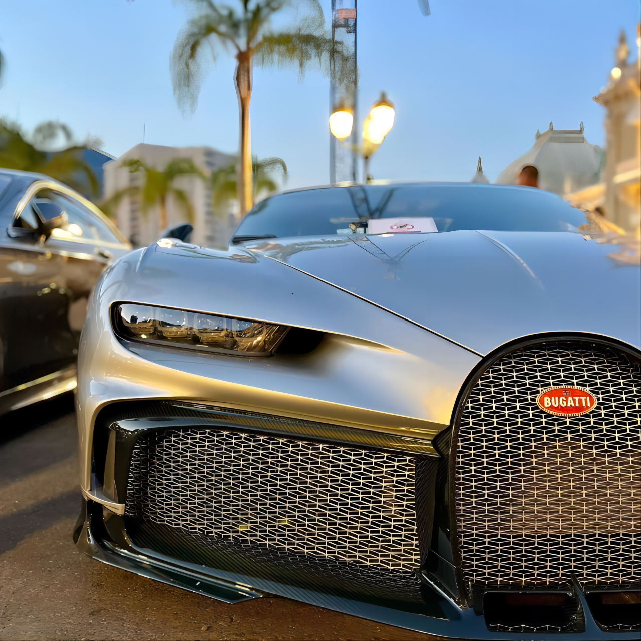 布加迪# chiron pur sport,售价355万美元(约2700万元),拥有1500马力