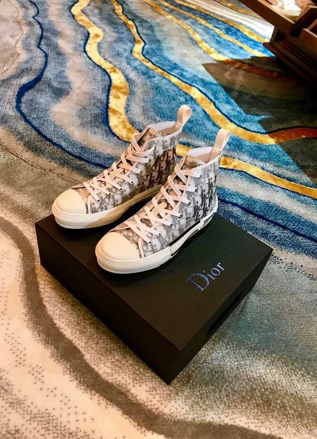 今日分享:迪奥高帮鞋
