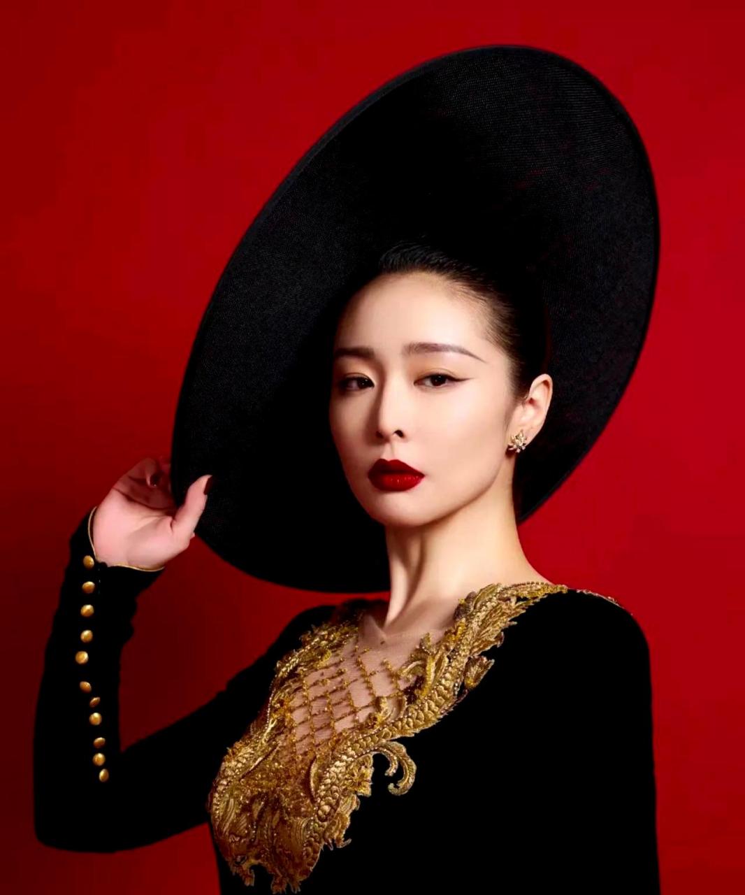 你们有没有喜欢这款服装的呢?