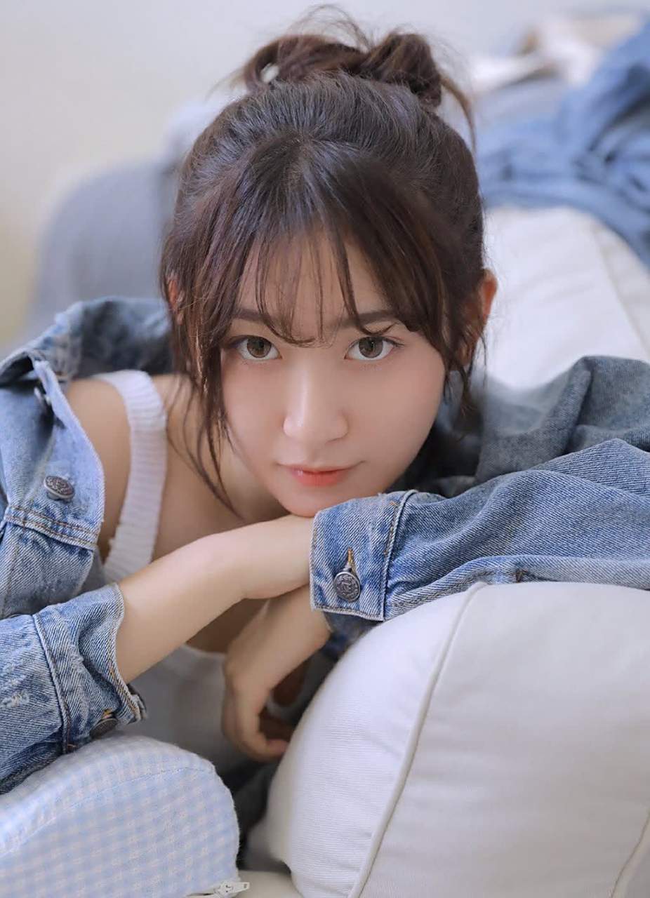 大眼睛清纯美少女,可爱美美哒[滑稽]愿您们一生健康快乐!