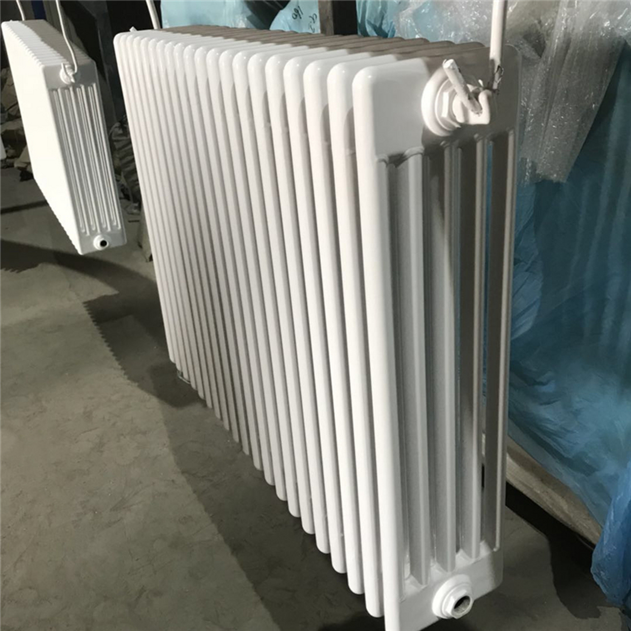 家用钢制五柱散热器 钢五柱暖气片使用壁挂炉水不易经常更换对于壁挂