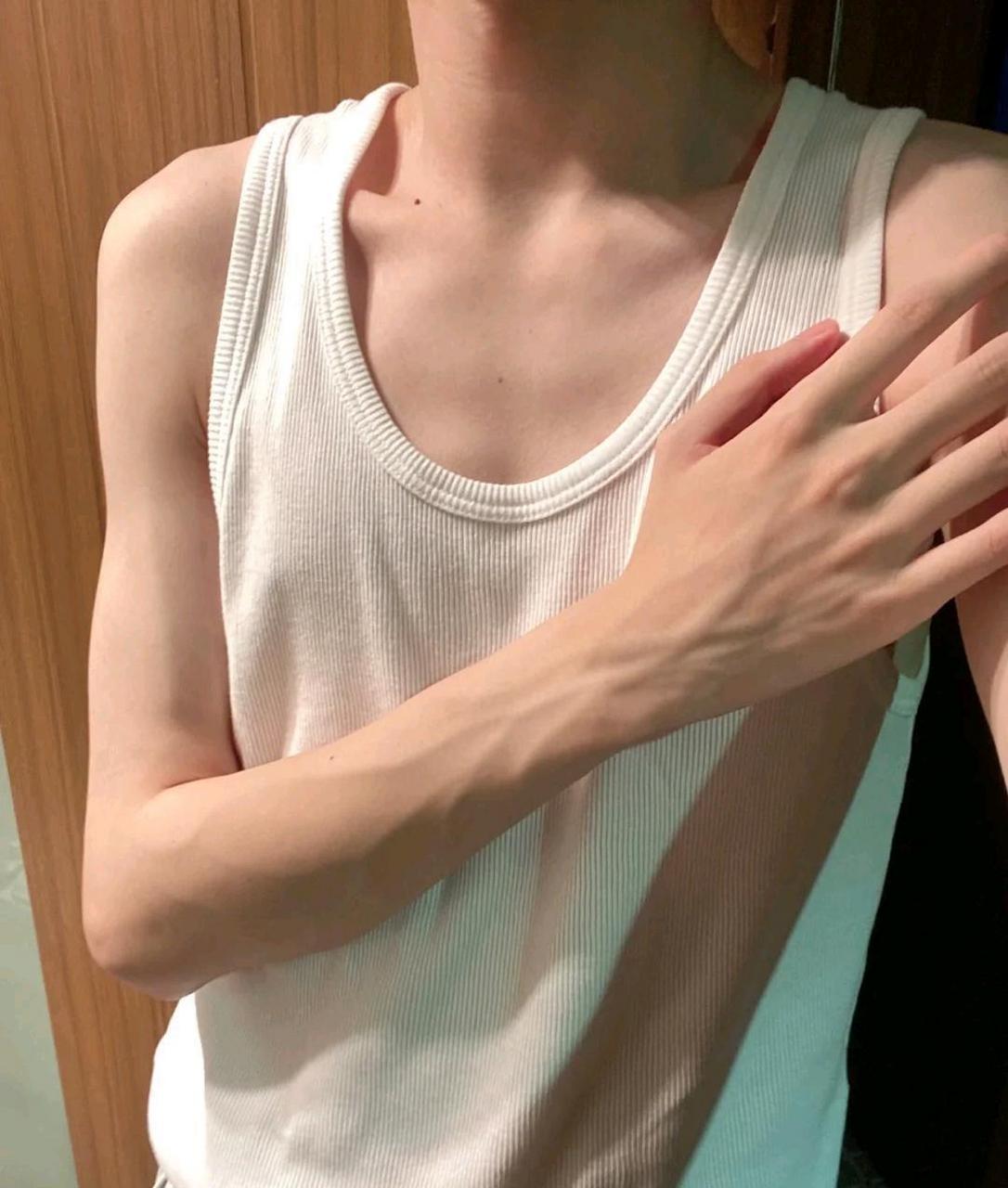 网友:这三种身材哪款最受欢迎!第一款偏瘦,女生喜欢的类型.