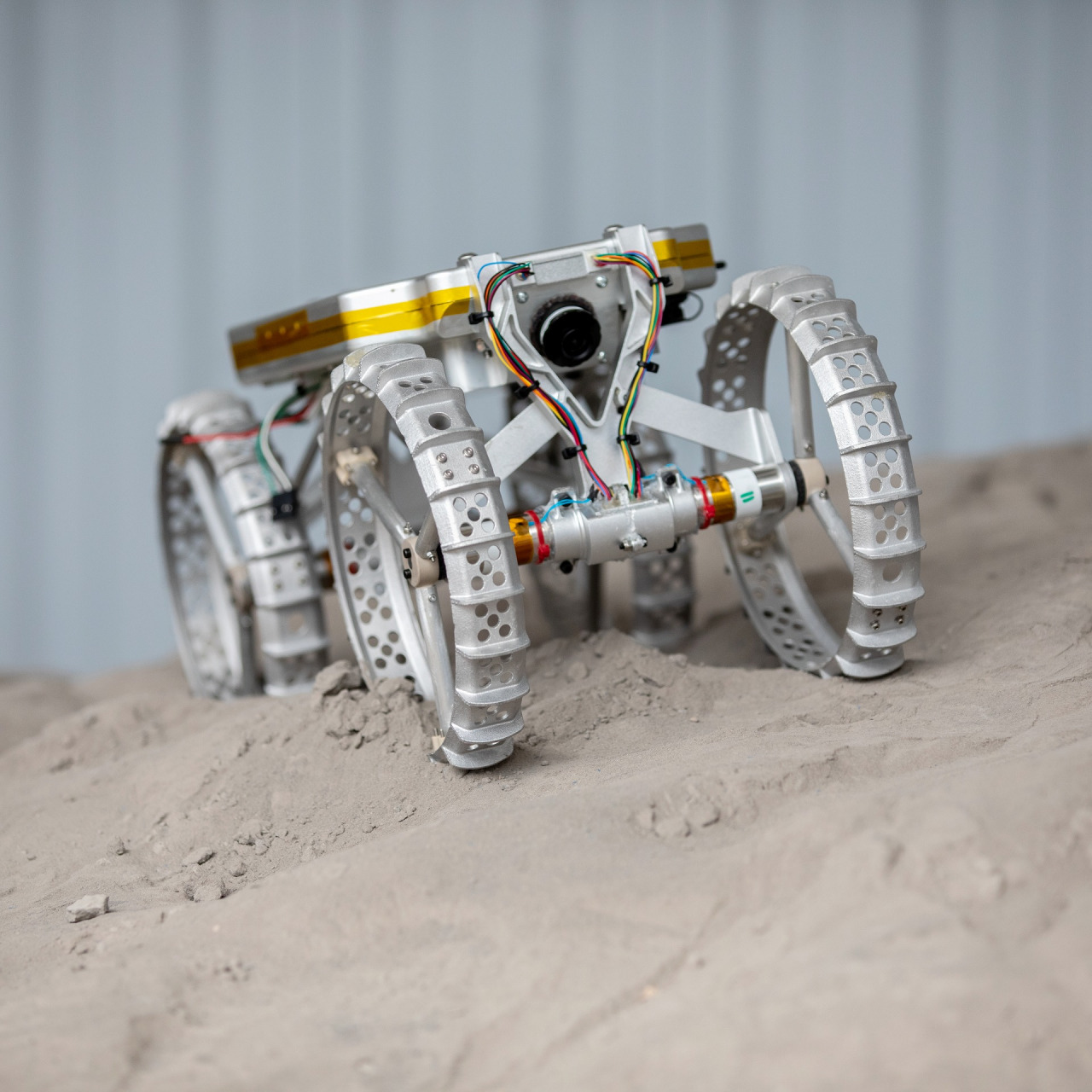 美国私企超轻月球车 美国 astrobotic 太空机器人公司研制的「cube