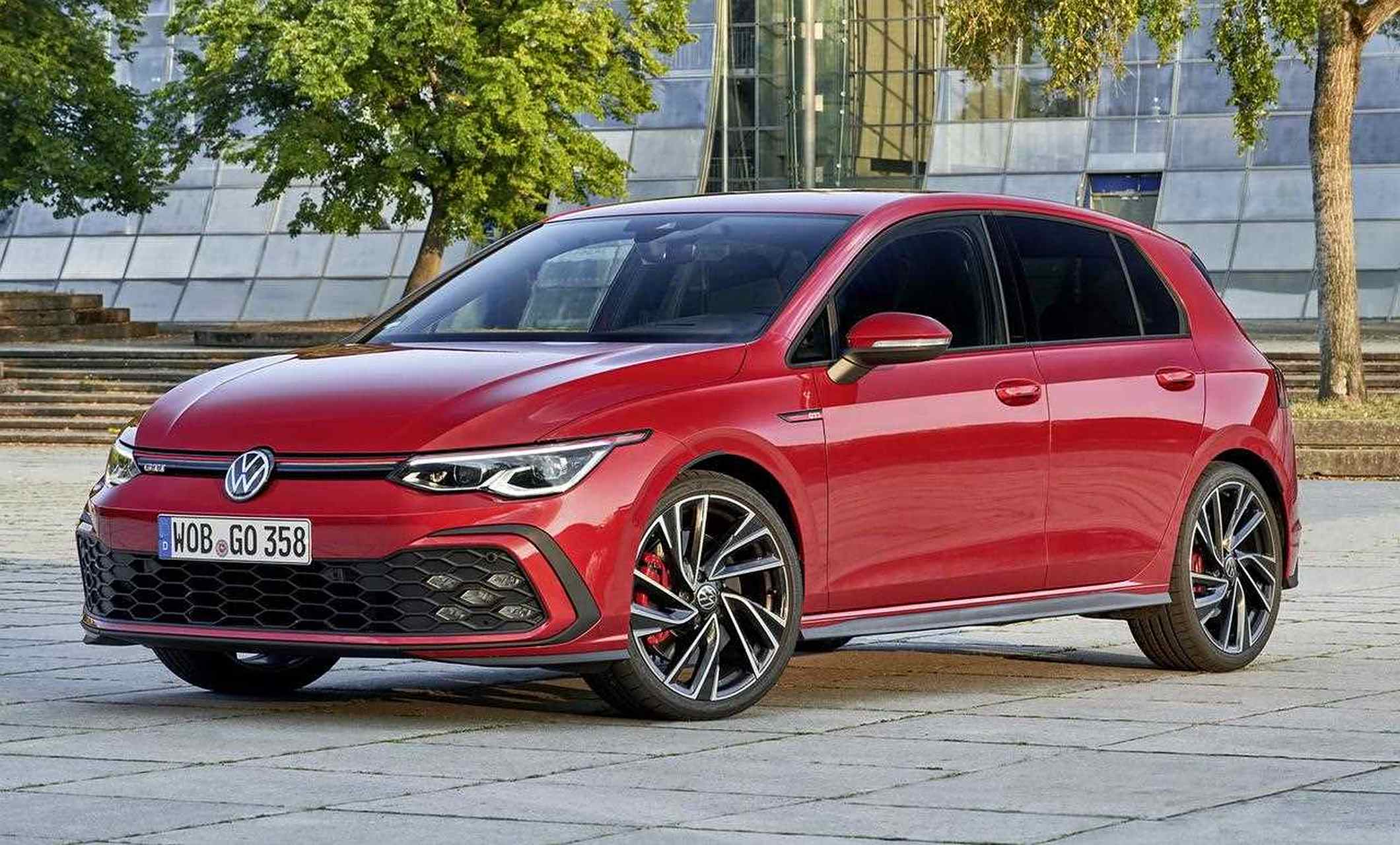 2021款大众高尔夫gti 英国定价公布,标准的六速手动版起价为33,460