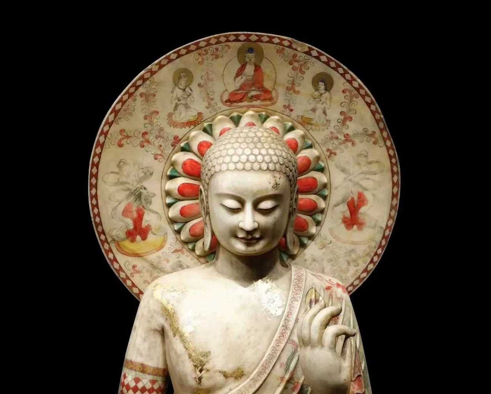 北齐 汉白玉彩绘 大佛工艺精美 庄严,满手绘佛像高cm 宽72cm 厚52cm